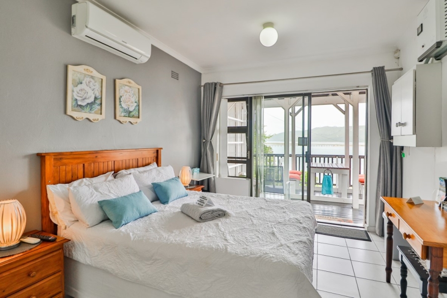 5 Bedroom Property for Sale in Paradise Western Cape